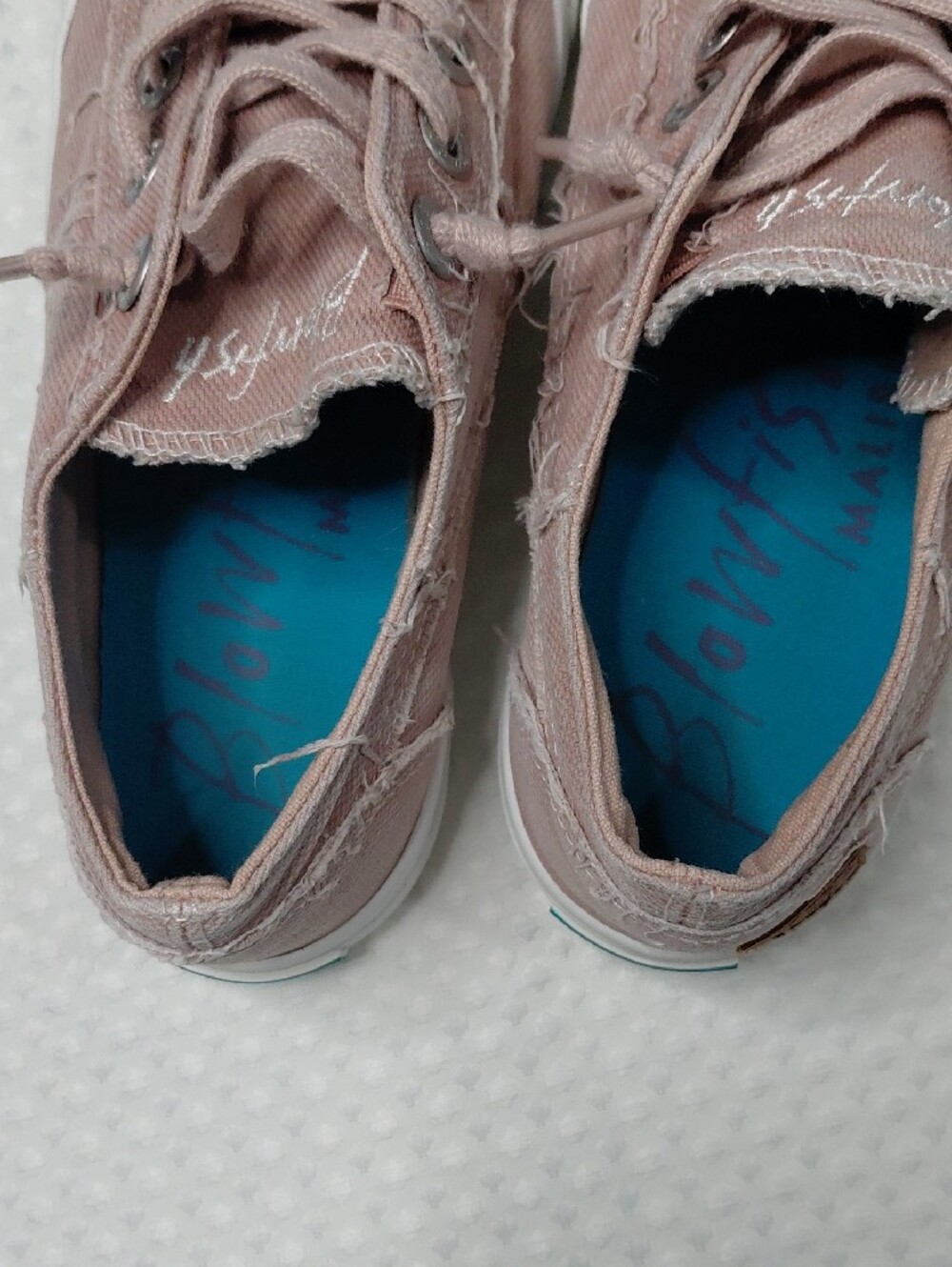 Blowfish Women's Dusty Pink Canvas Low-Top Sneakers Sz 7 - Picture 9 of 10